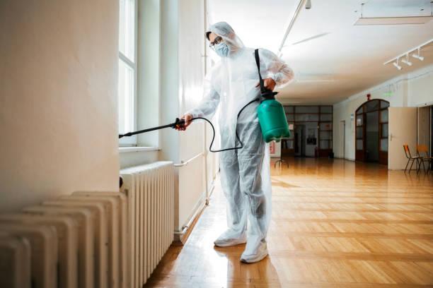 Best Residential Pest Control  in Menomonee Falls, WI